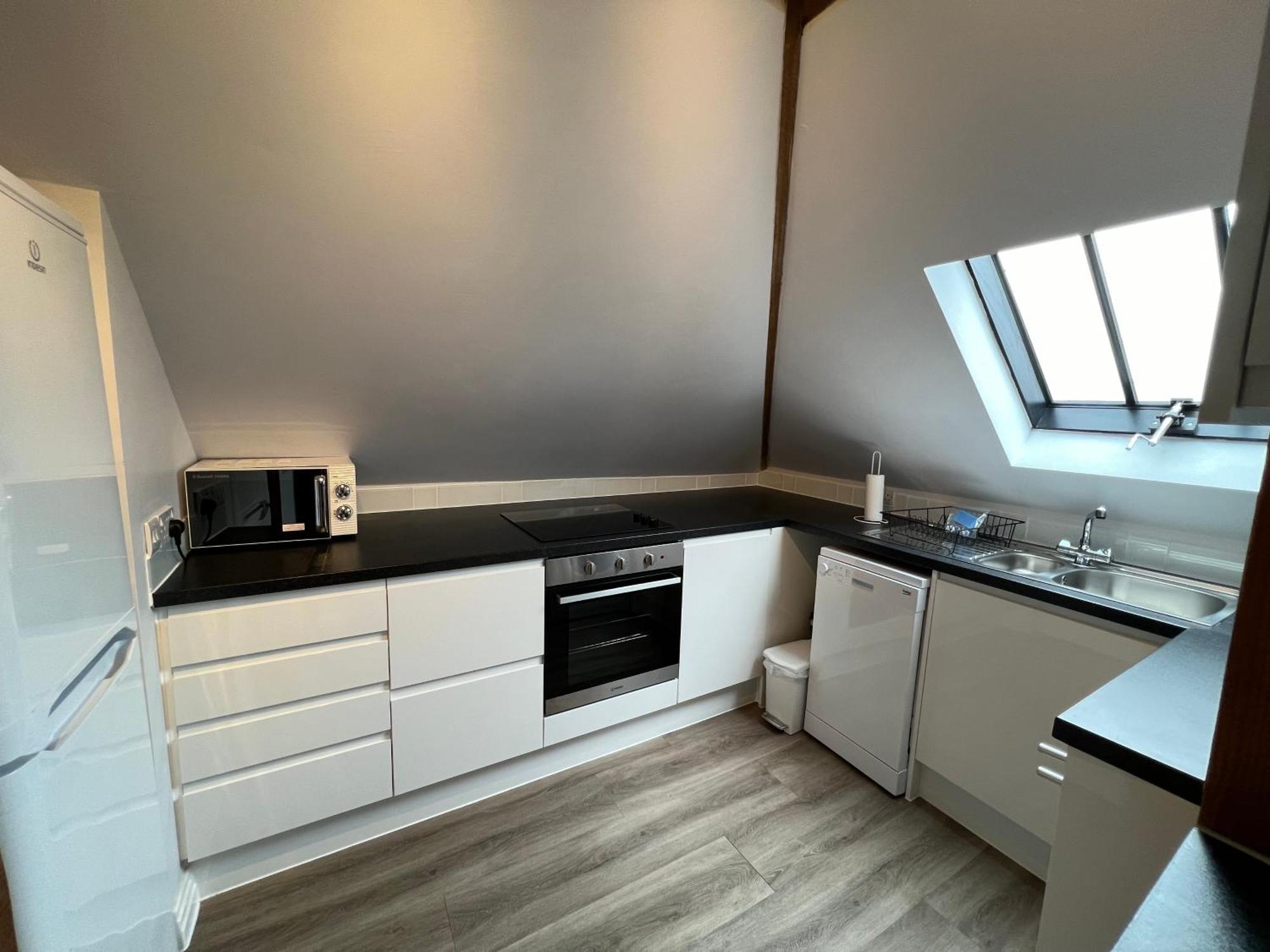 Glastonbury Secret Retreat - 1 Bd Split-Level Apt, Sleeps 3 Eksteriør bilde